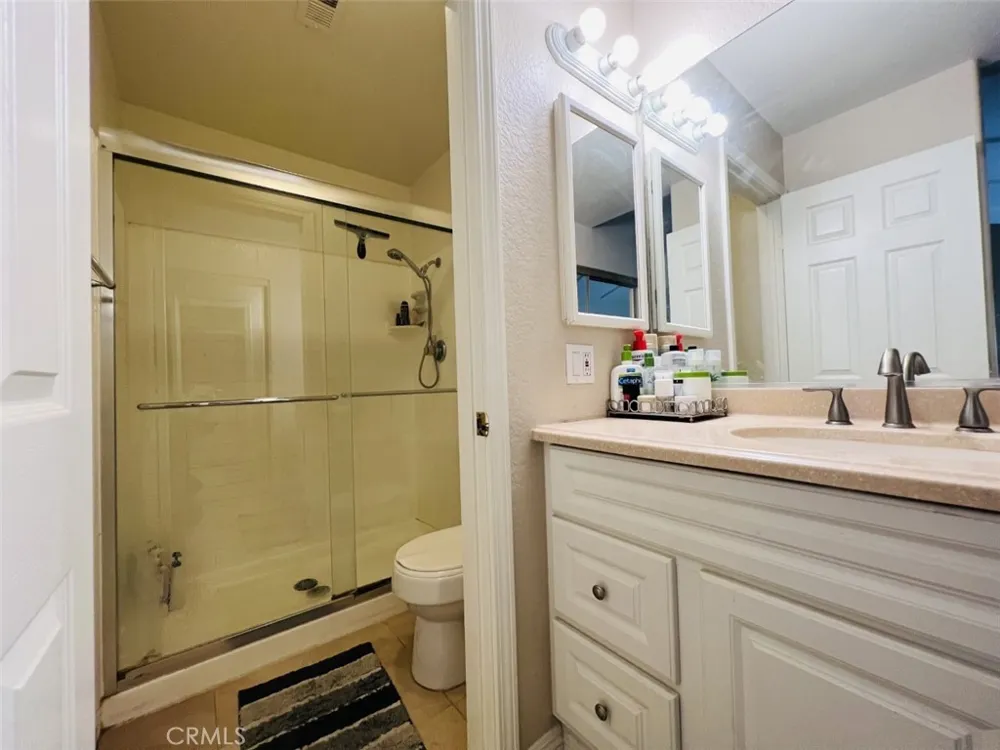 1001 Creekside Drive #173 Fullerton, CA 92833