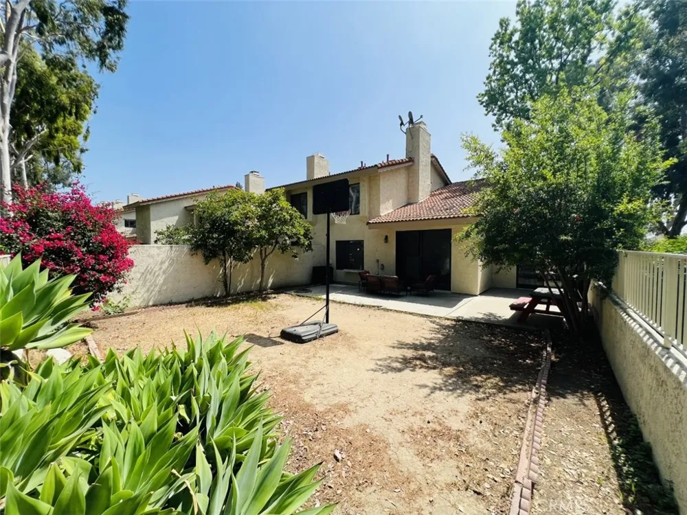 1001 Creekside Drive #173 Fullerton, CA 92833
