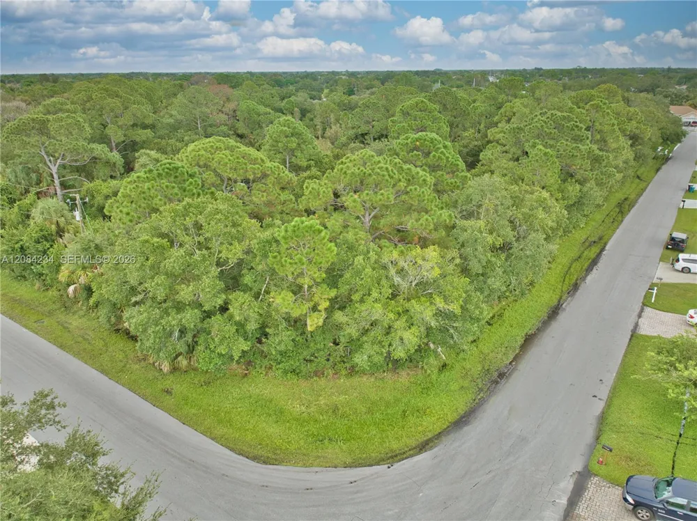 2099 SW Brevity Ter Port St. Lucie, FL 34953