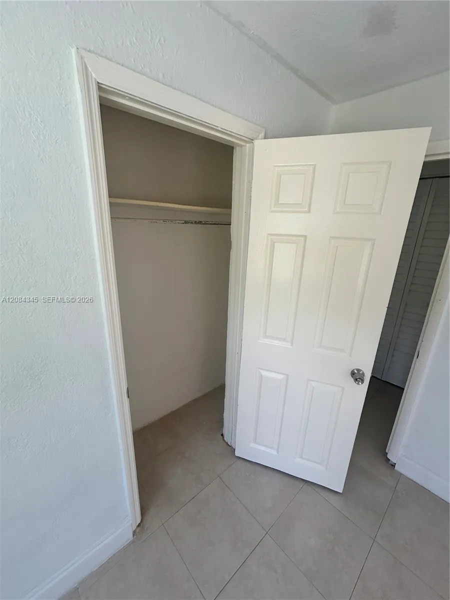 1843 NW 107th St Miami, FL 33167