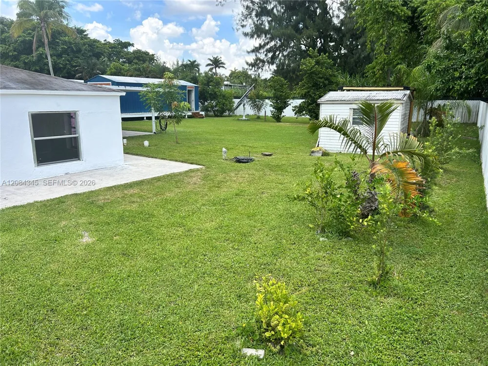 1843 NW 107th St Miami, FL 33167