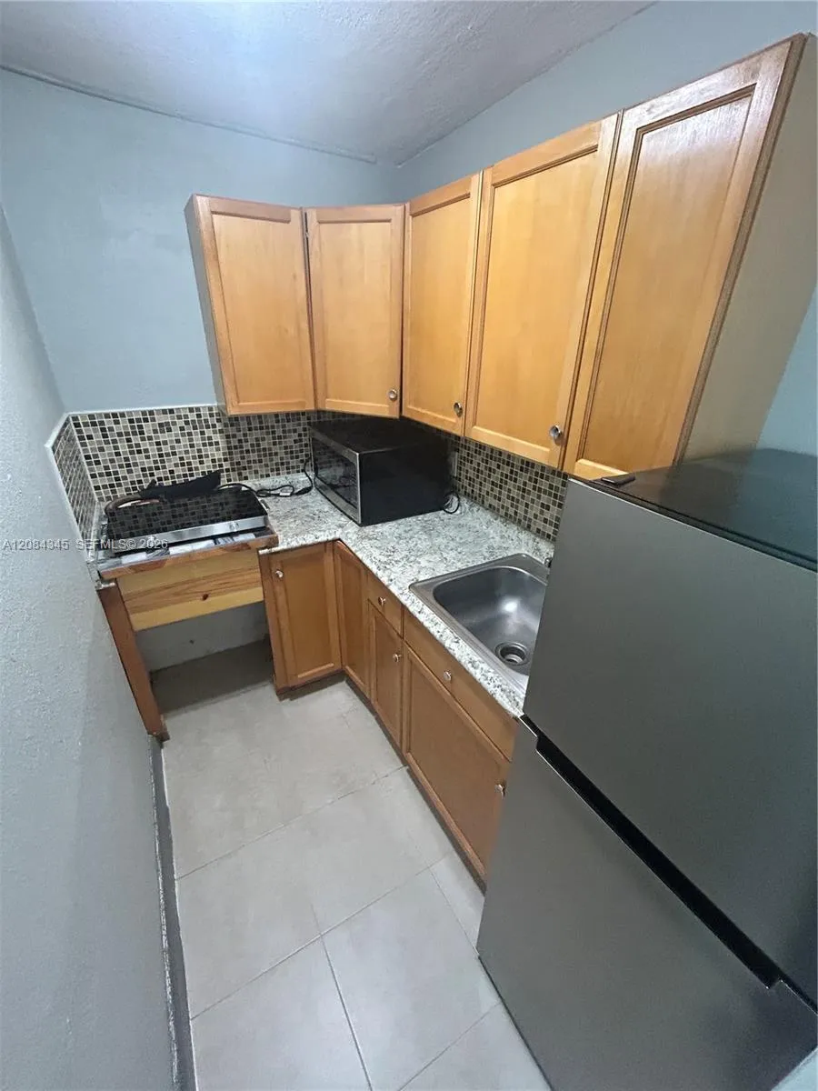 1843 NW 107th St Miami, FL 33167