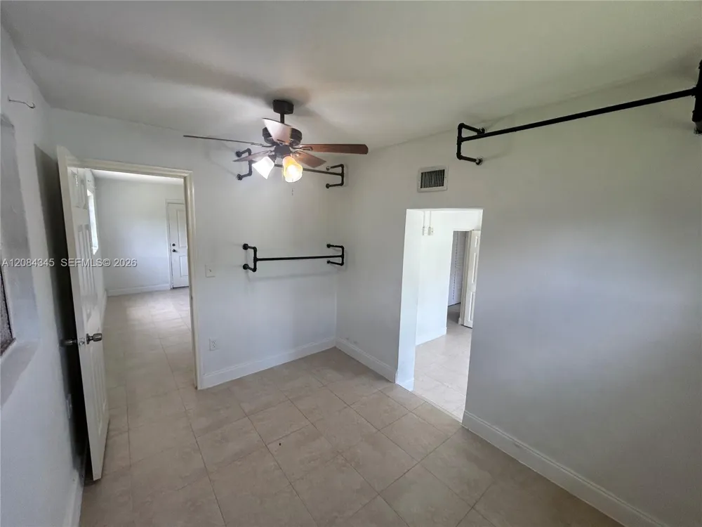 1843 NW 107th St Miami, FL 33167