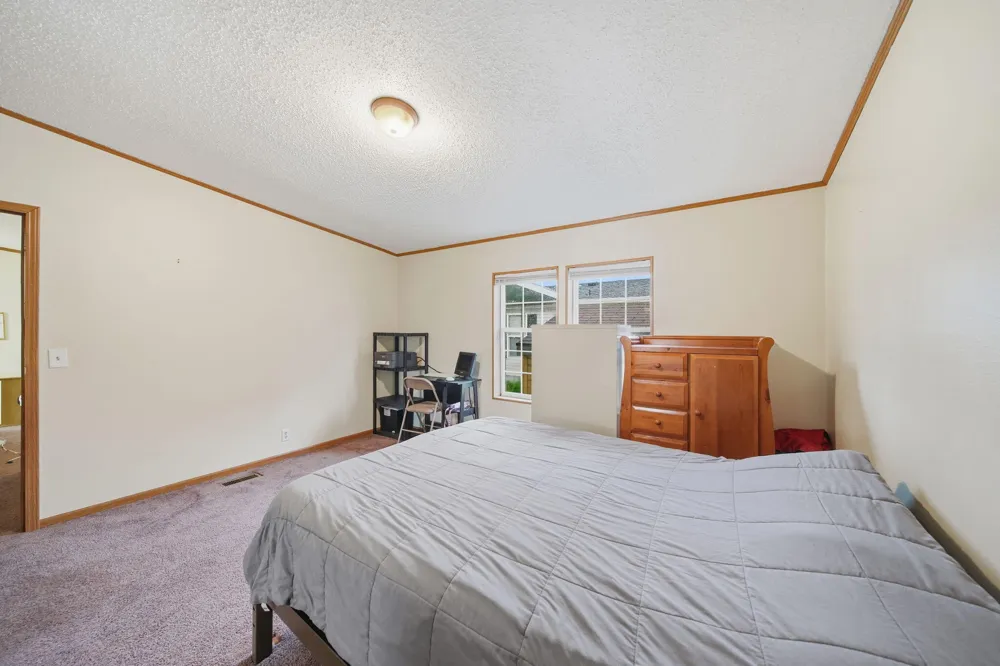 1559 Briarwood Drive Adrian City, MI 49221