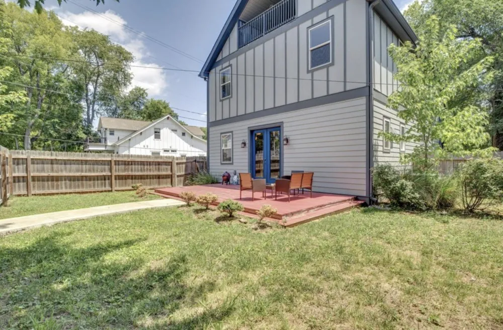 928 N 6th St Nashville, TN 37207