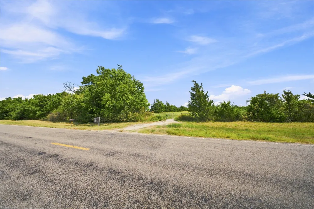 Farm Road 905 Pattonville, TX 75468