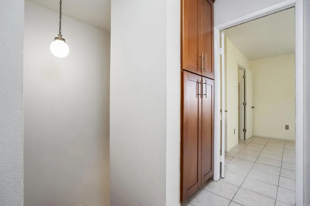 1652 Summertime Dr El Cajon, CA 92021