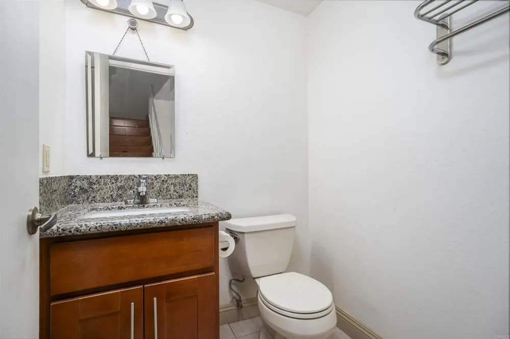 1652 Summertime Dr El Cajon, CA 92021