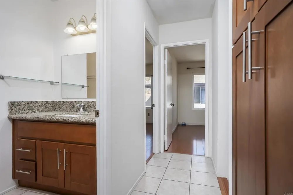 1652 Summertime Dr El Cajon, CA 92021