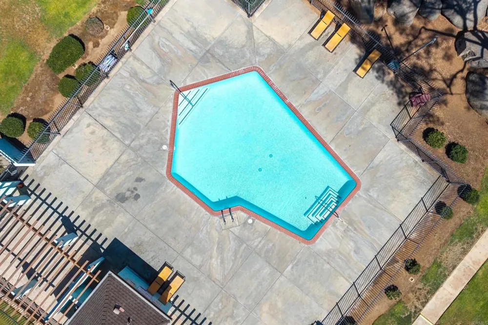 1652 Summertime Dr El Cajon, CA 92021