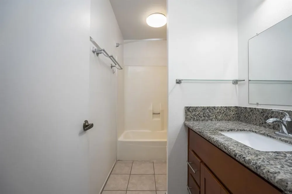1652 Summertime Dr El Cajon, CA 92021