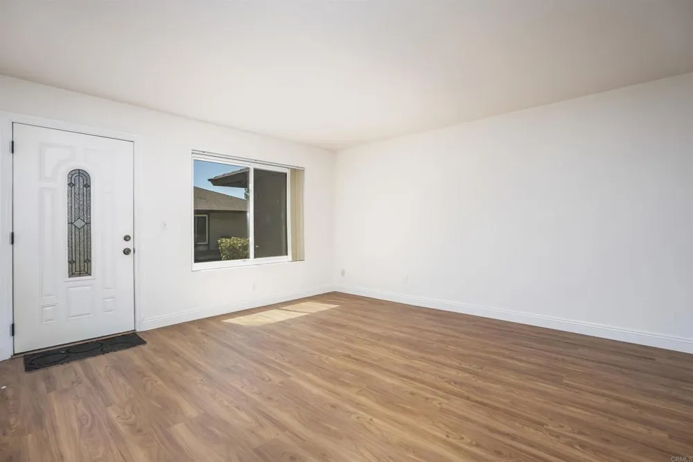 1652 Summertime Dr El Cajon, CA 92021
