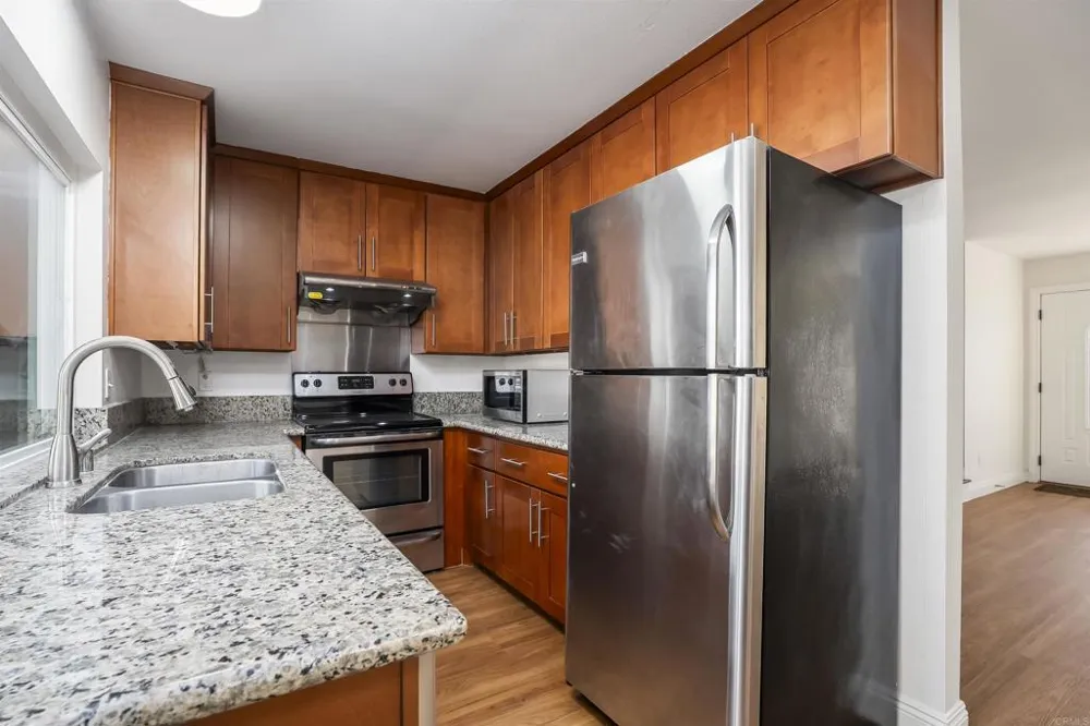 1652 Summertime Dr El Cajon, CA 92021