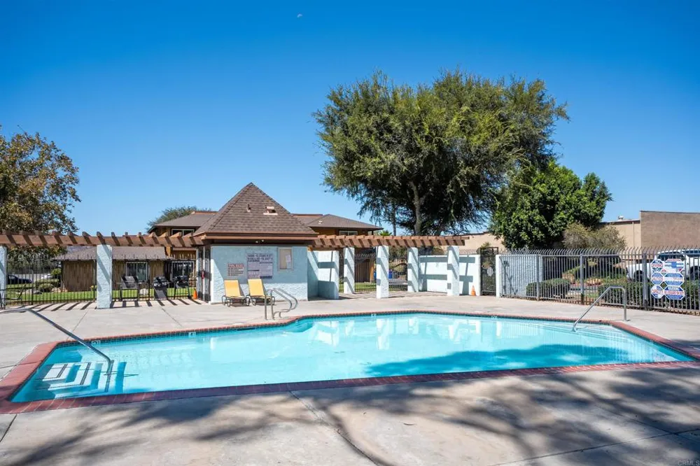 1652 Summertime Dr El Cajon, CA 92021