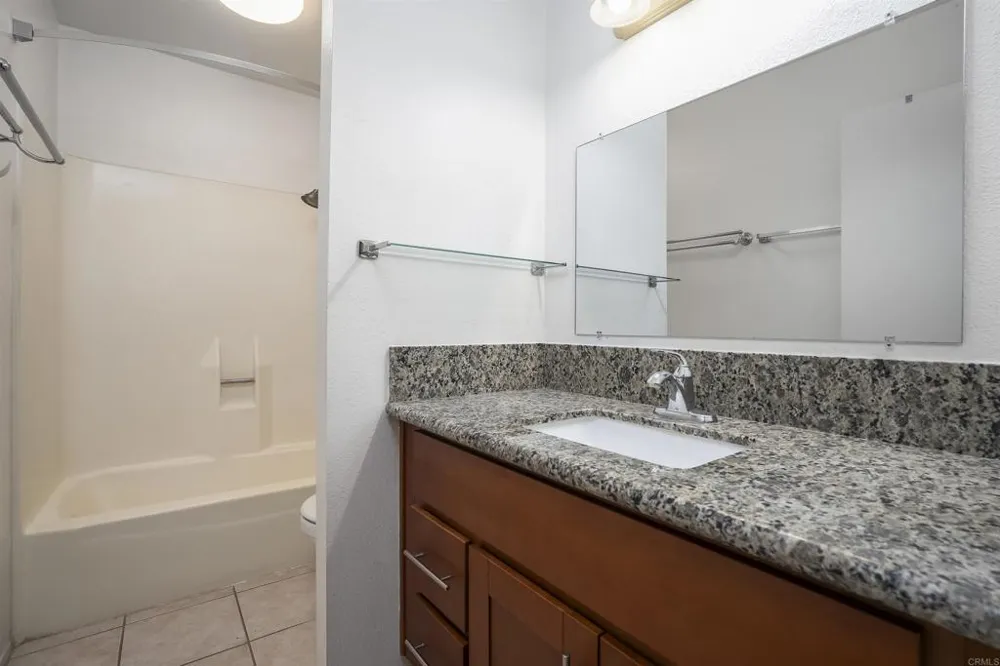 1652 Summertime Dr El Cajon, CA 92021