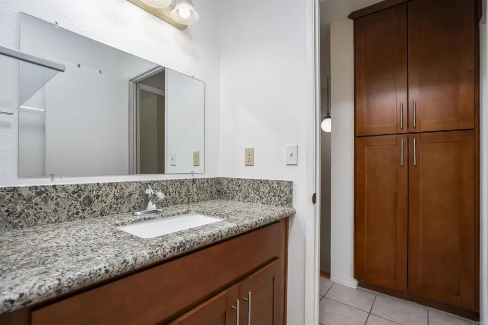1652 Summertime Dr El Cajon, CA 92021