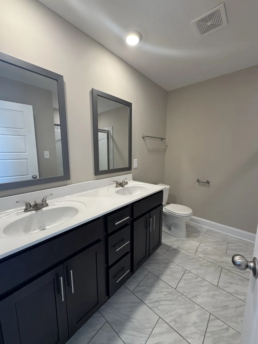221 Ardell Dr Clarksville, TN 37040