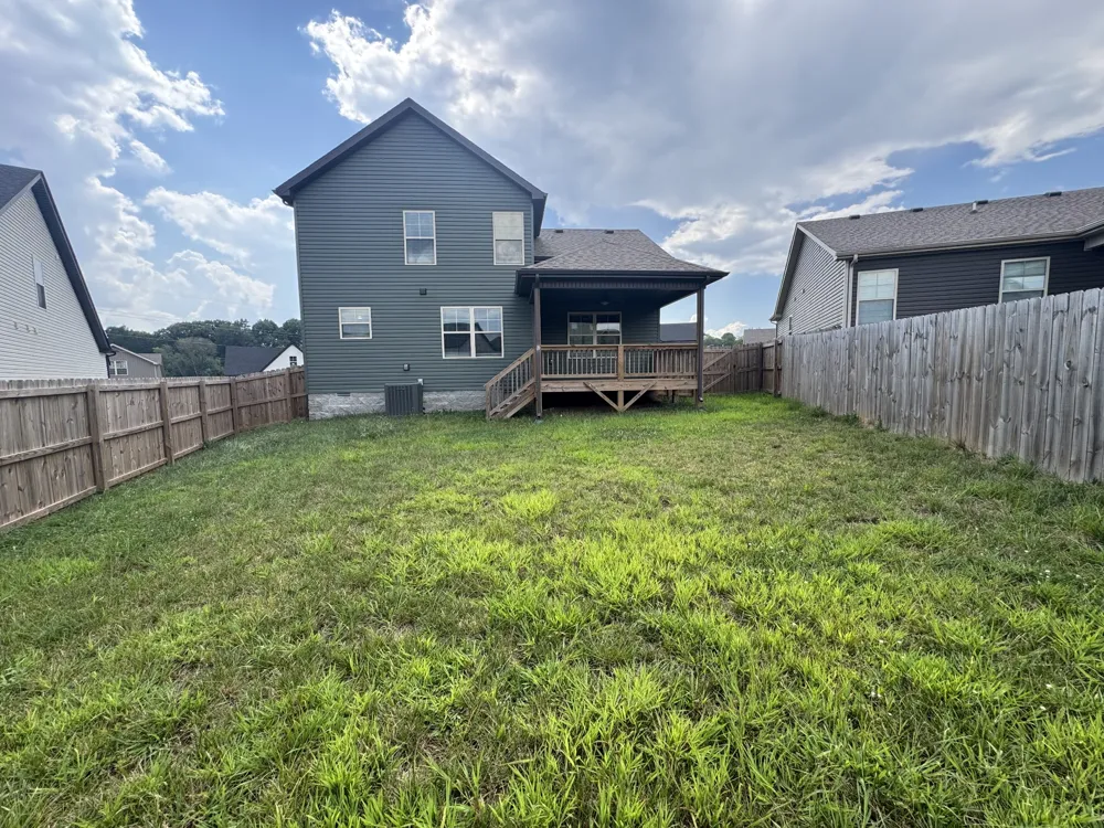 221 Ardell Dr Clarksville, TN 37040