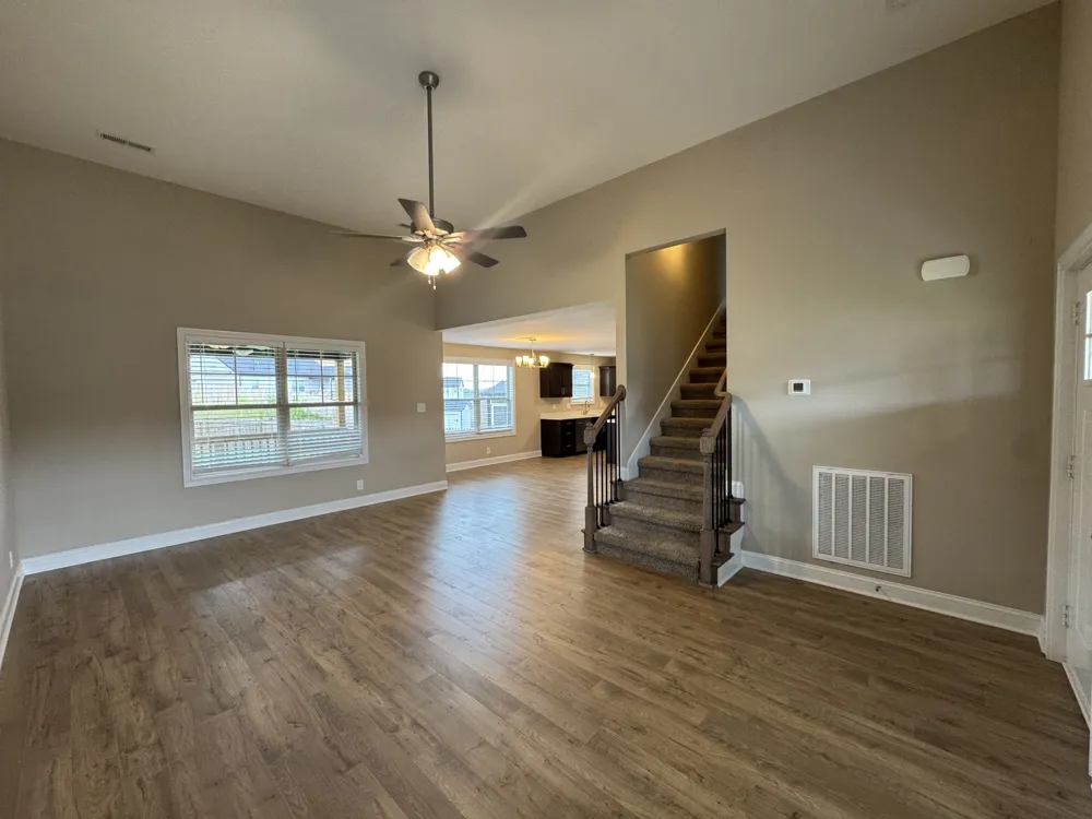 221 Ardell Dr Clarksville, TN 37040