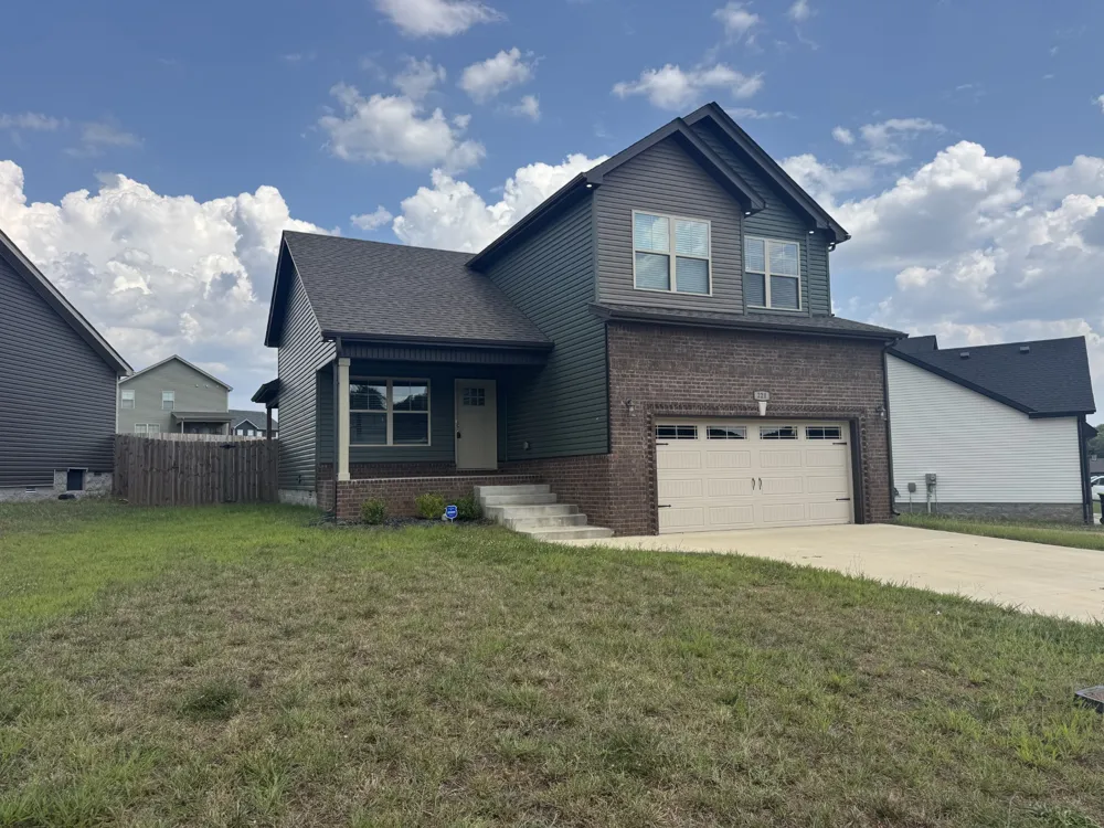 221 Ardell Dr Clarksville, TN 37040