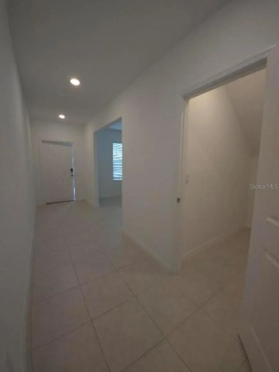 36590 GARDEN WALL WAY Zephyrhills, FL 33541