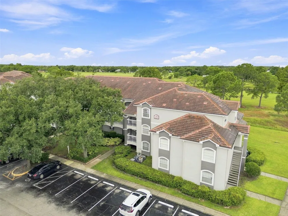 13839 FAIRWAY ISLAND DRIVE #1136 Orlando, FL 32837
