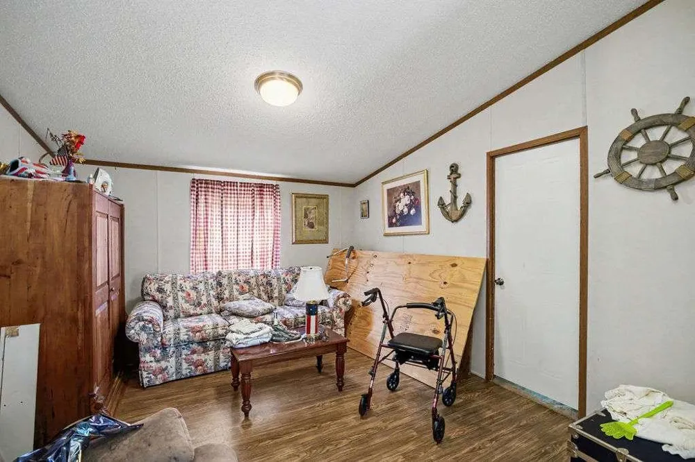 2718 Triune Mill Road Thomaston, GA 30286