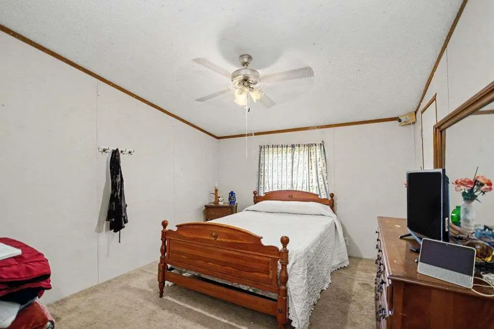 2718 Triune Mill Road Thomaston, GA 30286
