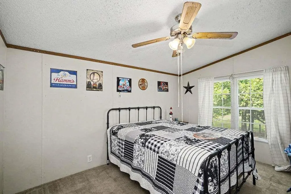 2718 Triune Mill Road Thomaston, GA 30286