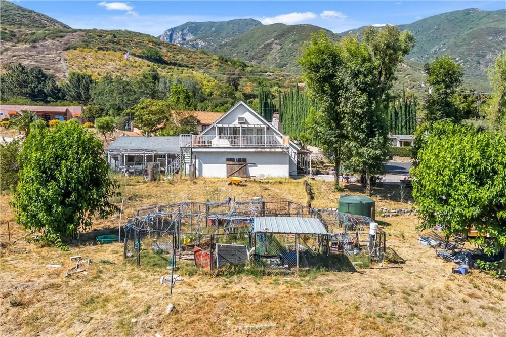 810 Hillyfield San Bernardino, CA 92407