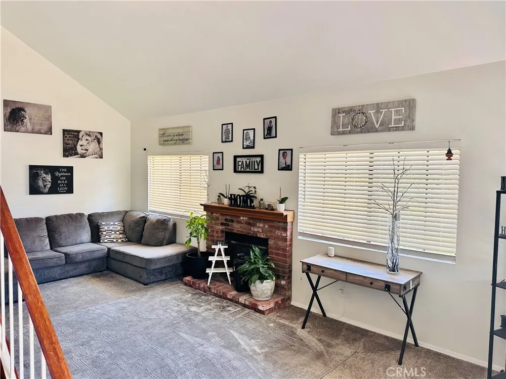 1404 Lark Court Santa Maria, CA 93454