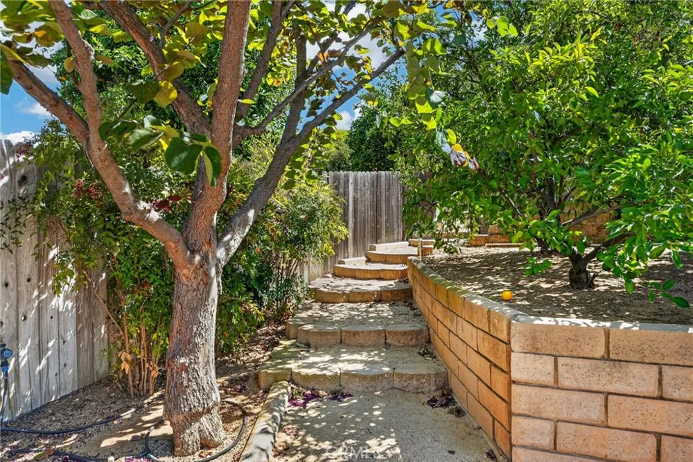 657 Kimball Lane Redlands, CA 92373
