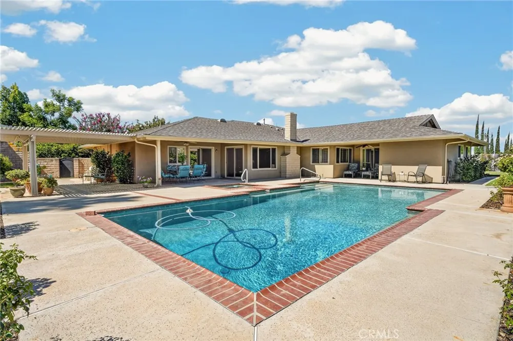 657 Kimball Lane Redlands, CA 92373