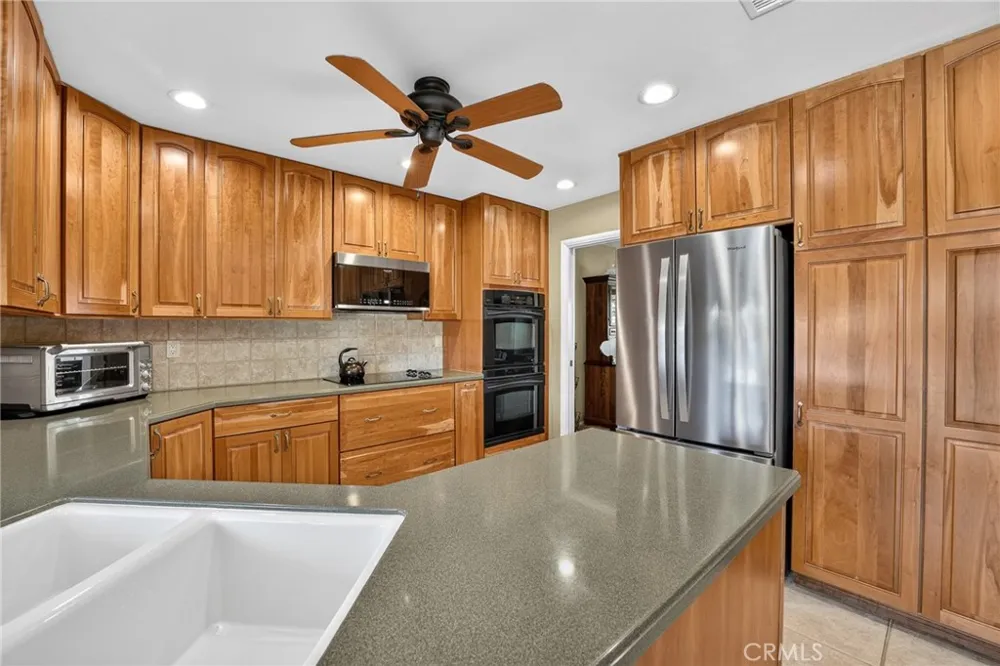 657 Kimball Lane Redlands, CA 92373