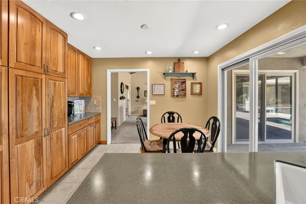 657 Kimball Lane Redlands, CA 92373