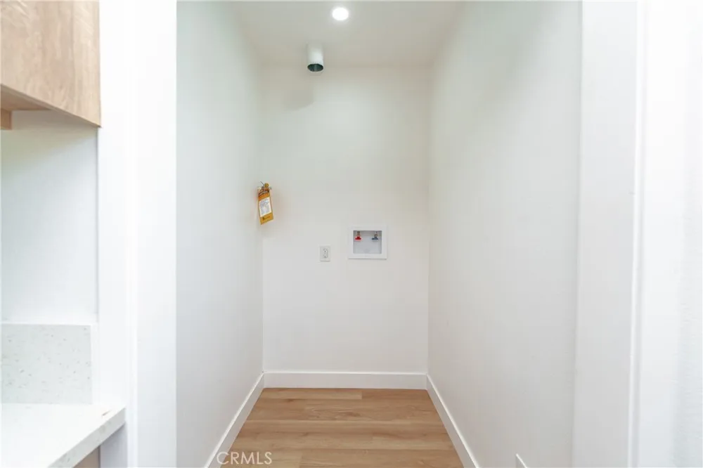 1187 E 59th Place Los Angeles, CA 90001