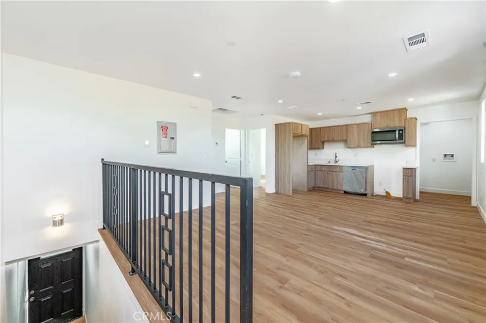 1187 E 59th Place Los Angeles, CA 90001