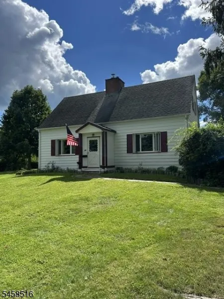 62 Walnut St