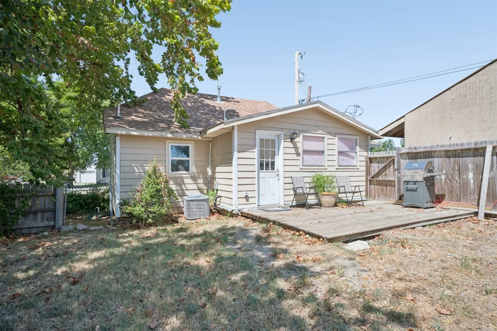 408 Lavira Avenue Claremore, OK 74017