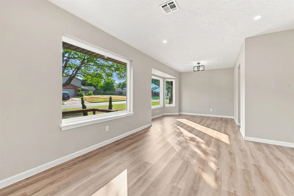 6655 S 67th EastAvenue Tulsa, OK 74133