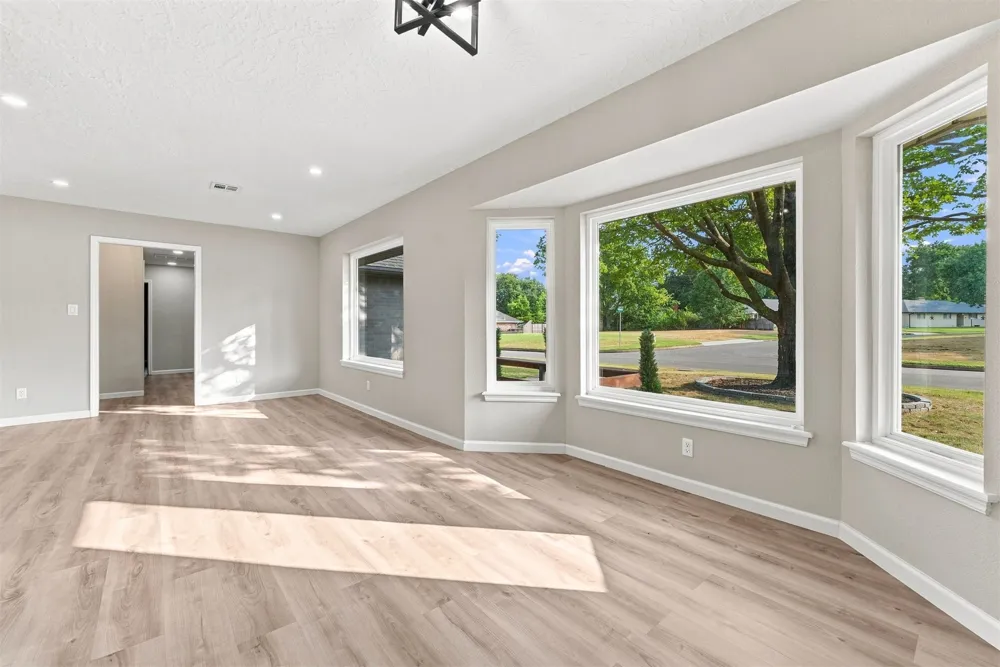 6655 S 67th EastAvenue Tulsa, OK 74133