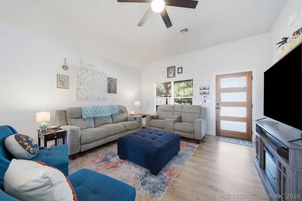 633 E Allen Street Kellyville, OK 74039