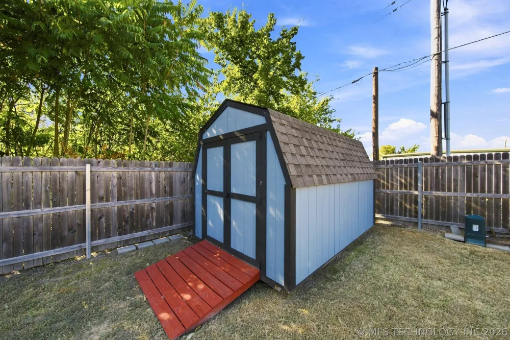 633 E Allen Street Kellyville, OK 74039