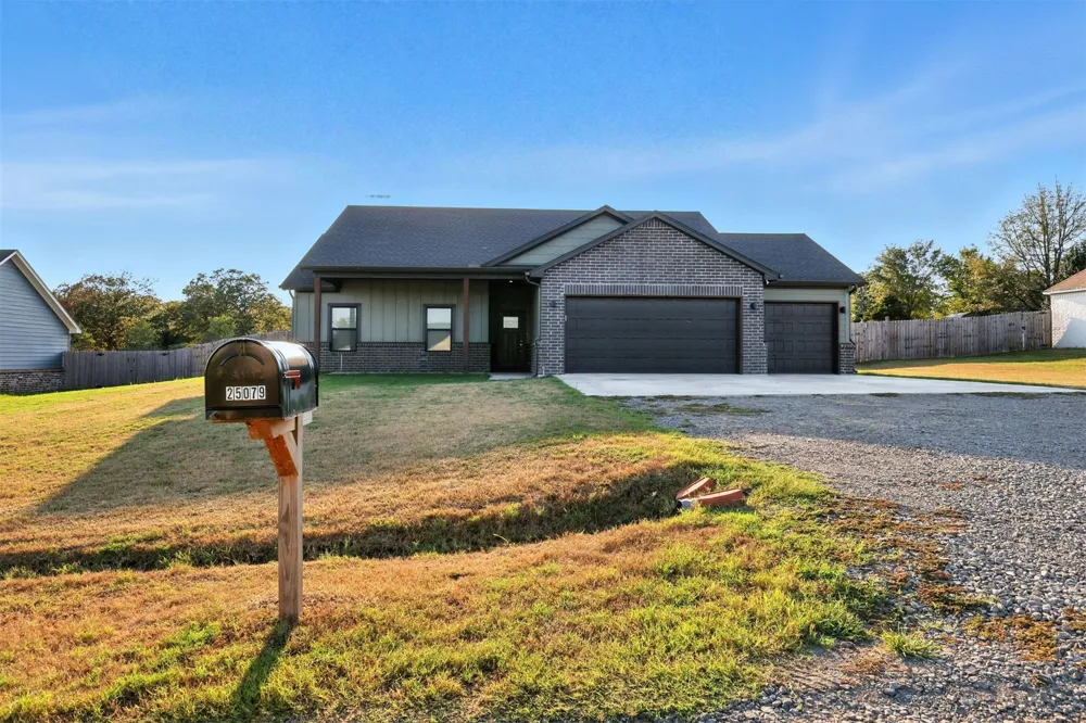 25079 S 519 ROAD Park Hill, OK 74451
