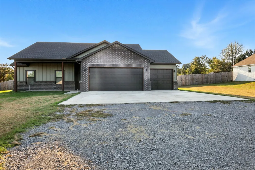 25079 S 519 ROAD Park Hill, OK 74451