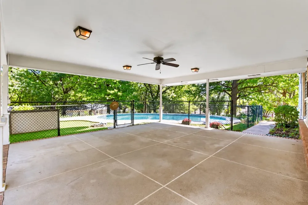 1904 College Park Road Claremore, OK 74017