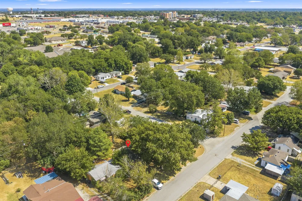 1807 7th Avenue NW Ardmore, OK 73401