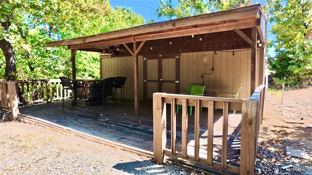 383 Hickory Street Canadian, OK 74425