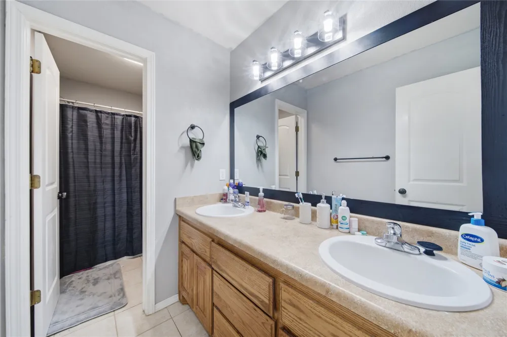 107 E 116th Place Jenks, OK 74037