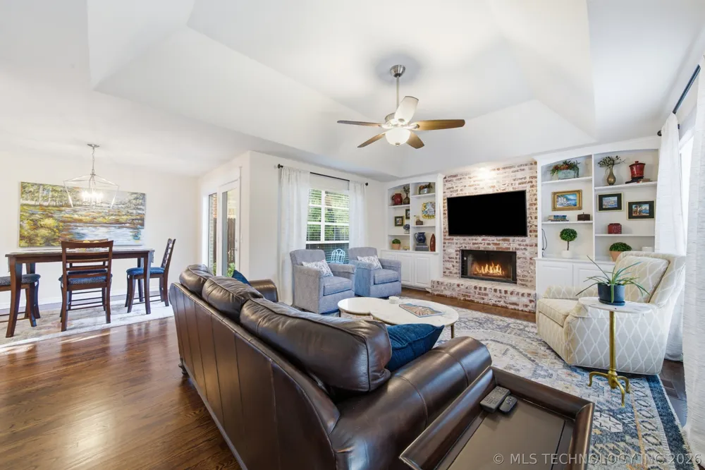 7911 S Hudson Avenue Tulsa, OK 74136